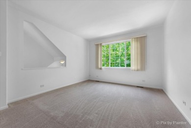 Welcome to this move-in ready 3-bedroom, 2.1-bath townhome in on Cary Country Club in Illinois - for sale on GolfHomes.com, golf home, golf lot