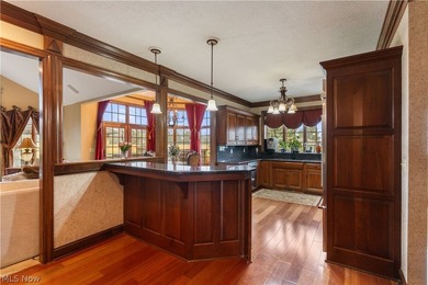 Welcome to luxury living in one of Medina's most desirable golf on Fox Meadow Country Club in Ohio - for sale on GolfHomes.com, golf home, golf lot