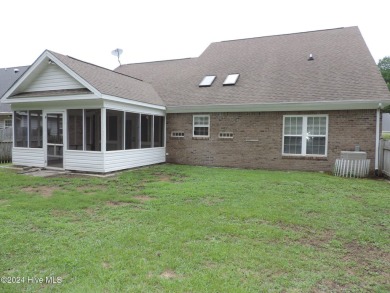 Gorgeous open floor plan in desirable golf course community of on Taberna Country Club in North Carolina - for sale on GolfHomes.com, golf home, golf lot