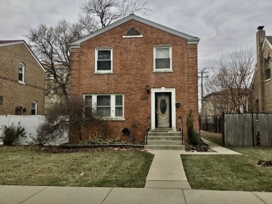 Come and view this 2 Story Brick Georgian Style home with 3 on Marquette Park Golf Course in Illinois - for sale on GolfHomes.com, golf home, golf lot