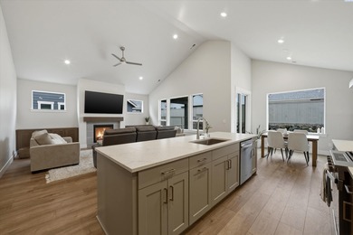 Located in the sought-after Horn Rapids community of Richland on Horn Rapids Golf Club in Washington - for sale on GolfHomes.com, golf home, golf lot