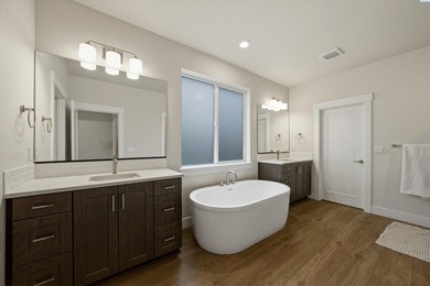 Located in the sought-after Horn Rapids community of Richland on Horn Rapids Golf Club in Washington - for sale on GolfHomes.com, golf home, golf lot