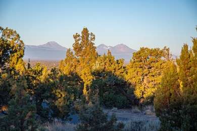 Beautiful cascade mountain views from this lot. It is located on on Brasada Canyons Golf Course in Oregon - for sale on GolfHomes.com, golf home, golf lot