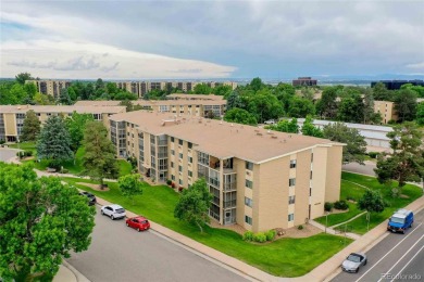 ASSUMABLE 3.250% loan fixed. Gorgeous remodel in Heather Gardens on Heather Gardens Golf Course in Colorado - for sale on GolfHomes.com, golf home, golf lot