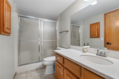 Fantastic family home that has been recently remodeled and is on Bella Vista - Metfield Golf Complex and Country Club in Arkansas - for sale on GolfHomes.com, golf home, golf lot