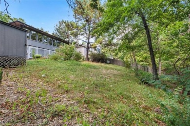 Fantastic family home that has been recently remodeled and is on Bella Vista - Metfield Golf Complex and Country Club in Arkansas - for sale on GolfHomes.com, golf home, golf lot