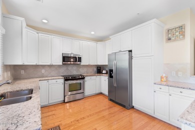 Stunning 3BR/3BA Harborwalk Villa - Rare Loft Unit in on Members Club At St. James Plantation in North Carolina - for sale on GolfHomes.com, golf home, golf lot