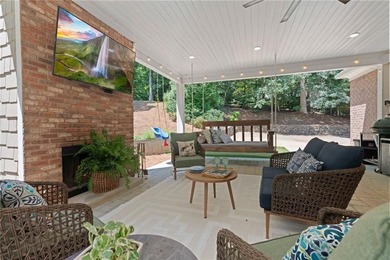 MOTIVATED SELLERSSEEKING ALL SERIOUS OFFERS! This highly on Chattahoochee Golf Course in Georgia - for sale on GolfHomes.com, golf home, golf lot