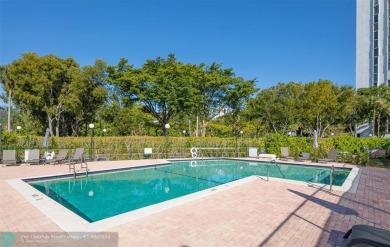 WELCOME TO THIS TWO-STORY CHARMING TOWNHOUSE IN A FAMILY on Turnberry Isle Resort and Club in Florida - for sale on GolfHomes.com, golf home, golf lot