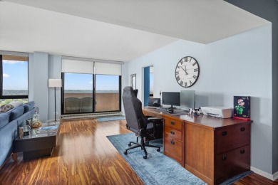 This fantastic spacious condo is a great find! This home on Maple Meadows Golf Club in Illinois - for sale on GolfHomes.com, golf home, golf lot