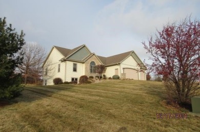 CROSSING MEADOWS ESTATE: Beautiful custom built 3 bedroom, 3 on Viroqua Hills Golf Club in Wisconsin - for sale on GolfHomes.com, golf home, golf lot