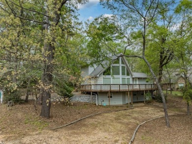 Charming Home in Sought-After Holly Lake Ranch - Nestled in this on Holly Lake Ranch Golf Club in Texas - for sale on GolfHomes.com, golf home, golf lot