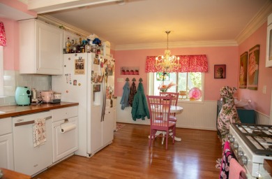 Charming Grosse Ile home situated walking distance to the water on West Shore Golf and Country Club in Michigan - for sale on GolfHomes.com, golf home, golf lot