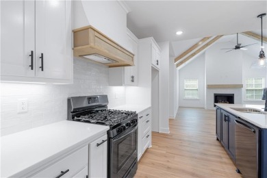 Stunning new construction home on a completely flat .37 acre on Bella Vista Country Club - Highlands in Arkansas - for sale on GolfHomes.com, golf home, golf lot