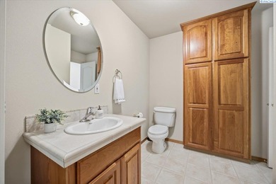 MLS# 290781  Introducing E101 -- a premier end-unit condo on Canyon Lakes Golf Course in Washington - for sale on GolfHomes.com, golf home, golf lot