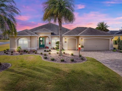 Welcome Home to this Natchez Premier, a masterpiece of elegance on The Links of Spruce Creek in Florida - for sale on GolfHomes.com, golf home, golf lot