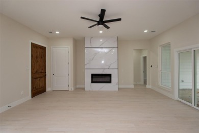 Rewrite using 1000 characters or less: Seller offering $5,000 in on Cedar Creek Country Club in Texas - for sale on GolfHomes.com, golf home, golf lot