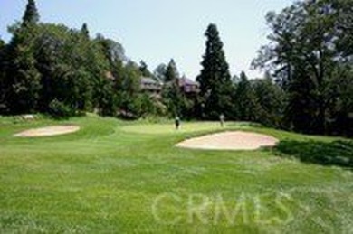 If you've dreamed of being in the mountains, yet right on a golf on Lake Arrowhead Country Club in California - for sale on GolfHomes.com, golf home, golf lot