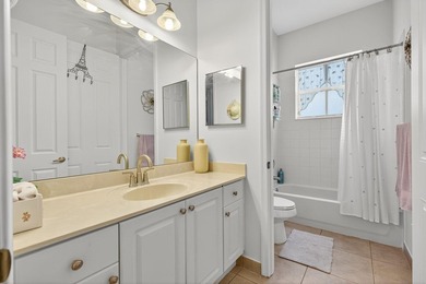 PRICED TO SELL! READY FOR A QUICK CLOSING! FALCON FLOORPLAN POOL on Palm Beach Gardens Golf Course in Florida - for sale on GolfHomes.com, golf home, golf lot