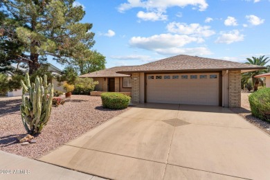 Charming Sun City West home at a great price!Low tax area.Floor on Stardust Golf Course in Arizona - for sale on GolfHomes.com, golf home, golf lot