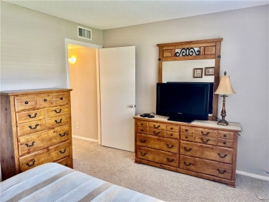 1st Floor condo in Vista Gardens! The most popular 'B' plan! on Vero Beach South Golf Course in Florida - for sale on GolfHomes.com, golf home, golf lot