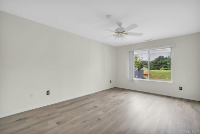 Beautifully updated 2-bedroom, 2-bath end unit located in the on Birchwood at Spring Lake in New York - for sale on GolfHomes.com, golf home, golf lot