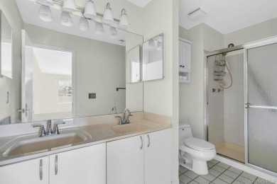 Beautifully updated 2-bedroom, 2-bath end unit located in the on Birchwood at Spring Lake in New York - for sale on GolfHomes.com, golf home, golf lot