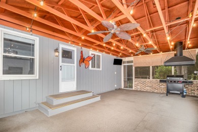 Beautifully updated 4-level split in Oak Meadows offering nearly on St. Andrews Golf and Country Club in Illinois - for sale on GolfHomes.com, golf home, golf lot