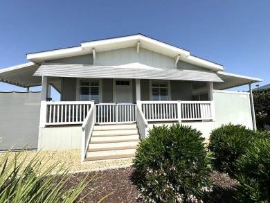 BETTER THAN NEW!! Gorgeous 3 bed 2 bath home with one of the on Hemet West Mobile Estates in California - for sale on GolfHomes.com, golf home, golf lot