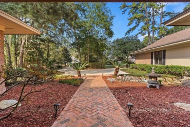 Brand-new Listing! Very cool brick home nestled on a premium on Golden Eagle Country Club in Florida - for sale on GolfHomes.com, golf home, golf lot