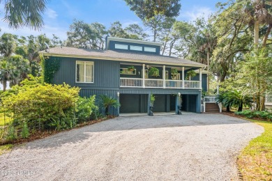 This older home at the North end of the island has been on Ocean Point Golf Links in South Carolina - for sale on GolfHomes.com, golf home, golf lot