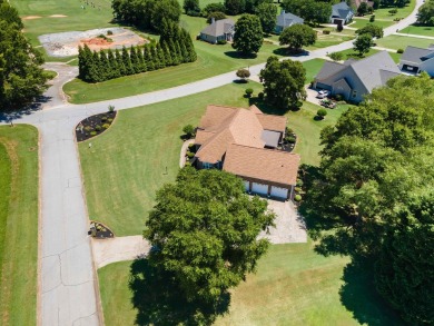 Welcome to Links 'O Tryon! This beautifully maintained brick on Links O Tryon in South Carolina - for sale on GolfHomes.com, golf home, golf lot