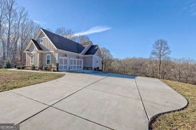 This stunning residence perfectly blends luxury, comfort, and on Old Union Golf Course in Georgia - for sale on GolfHomes.com, golf home, golf lot