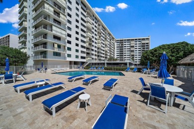 NIicely renovated & freshly painted 2/2 condo in the heart of on North Palm Beach Country Club in Florida - for sale on GolfHomes.com, golf home, golf lot