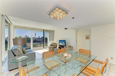 One or more photo(s) has been virtually staged. One or more on Links on Longboat Golf Club in Florida - for sale on GolfHomes.com, golf home, golf lot