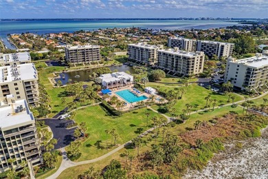 One or more photo(s) has been virtually staged. One or more on Links on Longboat Golf Club in Florida - for sale on GolfHomes.com, golf home, golf lot