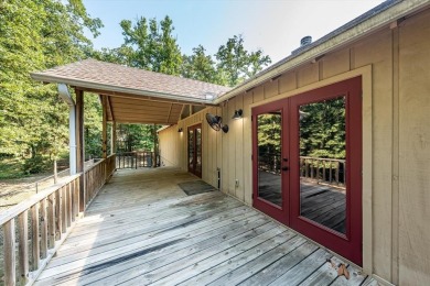 Adorable 2018 built home on wooded corner lot in highly on Holly Lake Ranch Golf Club in Texas - for sale on GolfHomes.com, golf home, golf lot