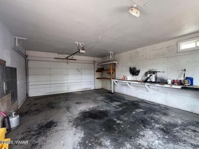 Beautiful well cared for home in White Mountain Lakes. Home come on Silver Creek Golf Club in Arizona - for sale on GolfHomes.com, golf home, golf lot