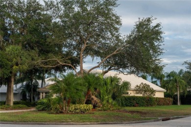 Welcome to this spacious and beautifully maintained 2 bedroom, 2 on University Park Country Club in Florida - for sale on GolfHomes.com, golf home, golf lot