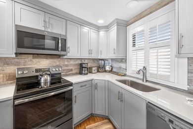 This beautifully appointed 2-bedroom, 2-bath condo is move-in or on Sandestin Golf and Beach Resort - The Links in Florida - for sale on GolfHomes.com, golf home, golf lot