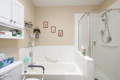 Welcome to the largest single story ground unit, w/ split floor on London Bridge Golf Course in Arizona - for sale on GolfHomes.com, golf home, golf lot