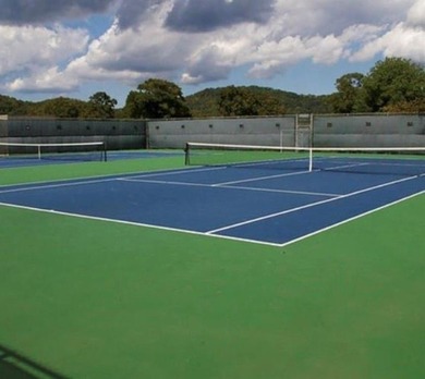 High atop *The Island* on Rocky Top Circle in Holiday Island on Holiday Island Executive Golf Course in Arkansas - for sale on GolfHomes.com, golf home, golf lot