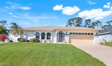 PRICED TO SELL - MUST SEE GOLF COURSE HOME! Located in Southwest on Palmetto-Pine Country Club in Florida - for sale on GolfHomes.com, golf home, golf lot
