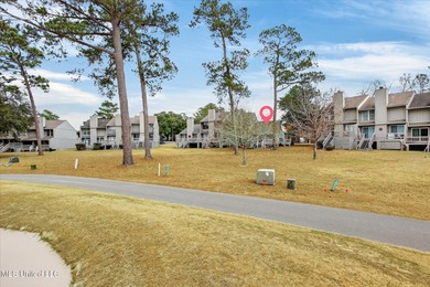 #18 Cardinal Golf Course, in the beautiful city of Diamondhead on Diamondhead Country Club in Mississippi - for sale on GolfHomes.com, golf home, golf lot