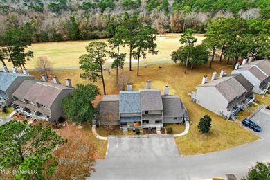 #18 Cardinal Golf Course, in the beautiful city of Diamondhead on Diamondhead Country Club in Mississippi - for sale on GolfHomes.com, golf home, golf lot