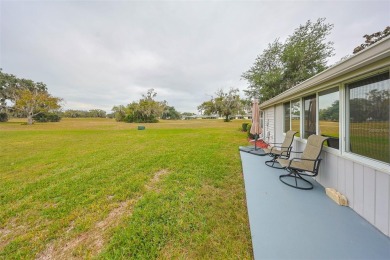 Welcome home to this lovely 2 bedroom/2 bath Condo in Kings on Kings Point Executive Golf Course in Florida - for sale on GolfHomes.com, golf home, golf lot