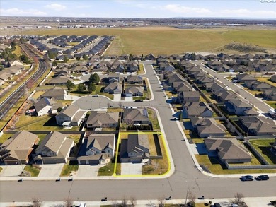 MLS 290908 Positioned on a fully fenced corner lot in Horn on Horn Rapids Golf Club in Washington - for sale on GolfHomes.com, golf home, golf lot