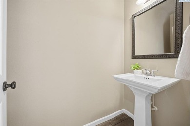 MLS 290908 Positioned on a fully fenced corner lot in Horn on Horn Rapids Golf Club in Washington - for sale on GolfHomes.com, golf home, golf lot