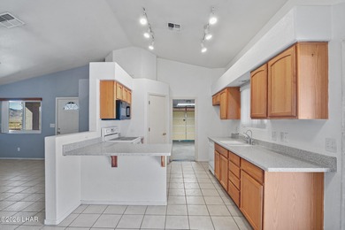 OWNED SOLAR! This move-in-ready 3 bed, 2 bath home is located in on Valle Vista Golf Course in Arizona - for sale on GolfHomes.com, golf home, golf lot