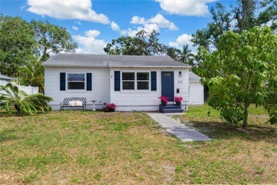 Oversized lot, excellent location and walkable to hip local on The Renaisssance Vinoy Golf Club in Florida - for sale on GolfHomes.com, golf home, golf lot